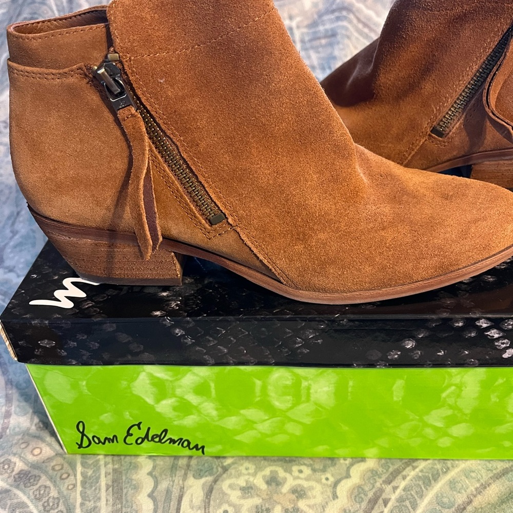 Sam Edelman Suede Booties Size 8.5